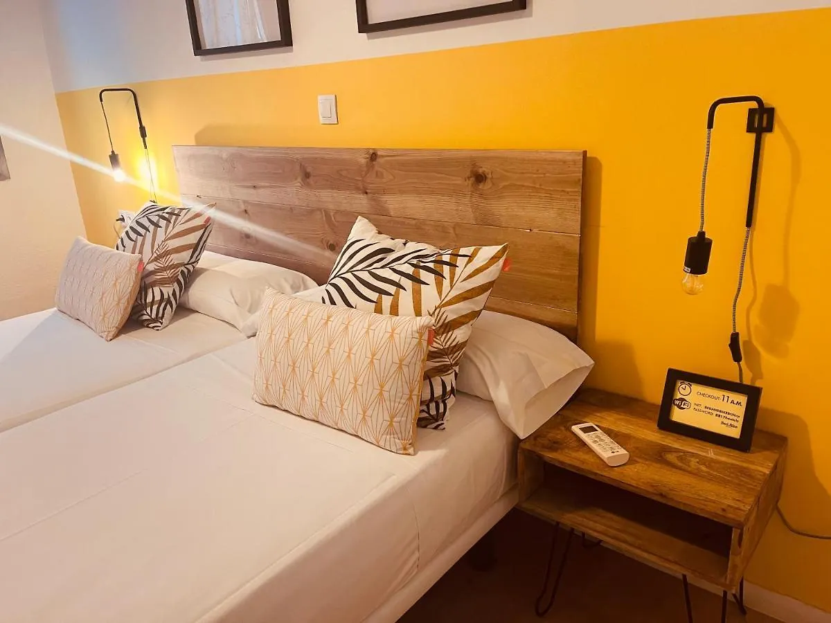 Bed & Bike Barcelona Hostel